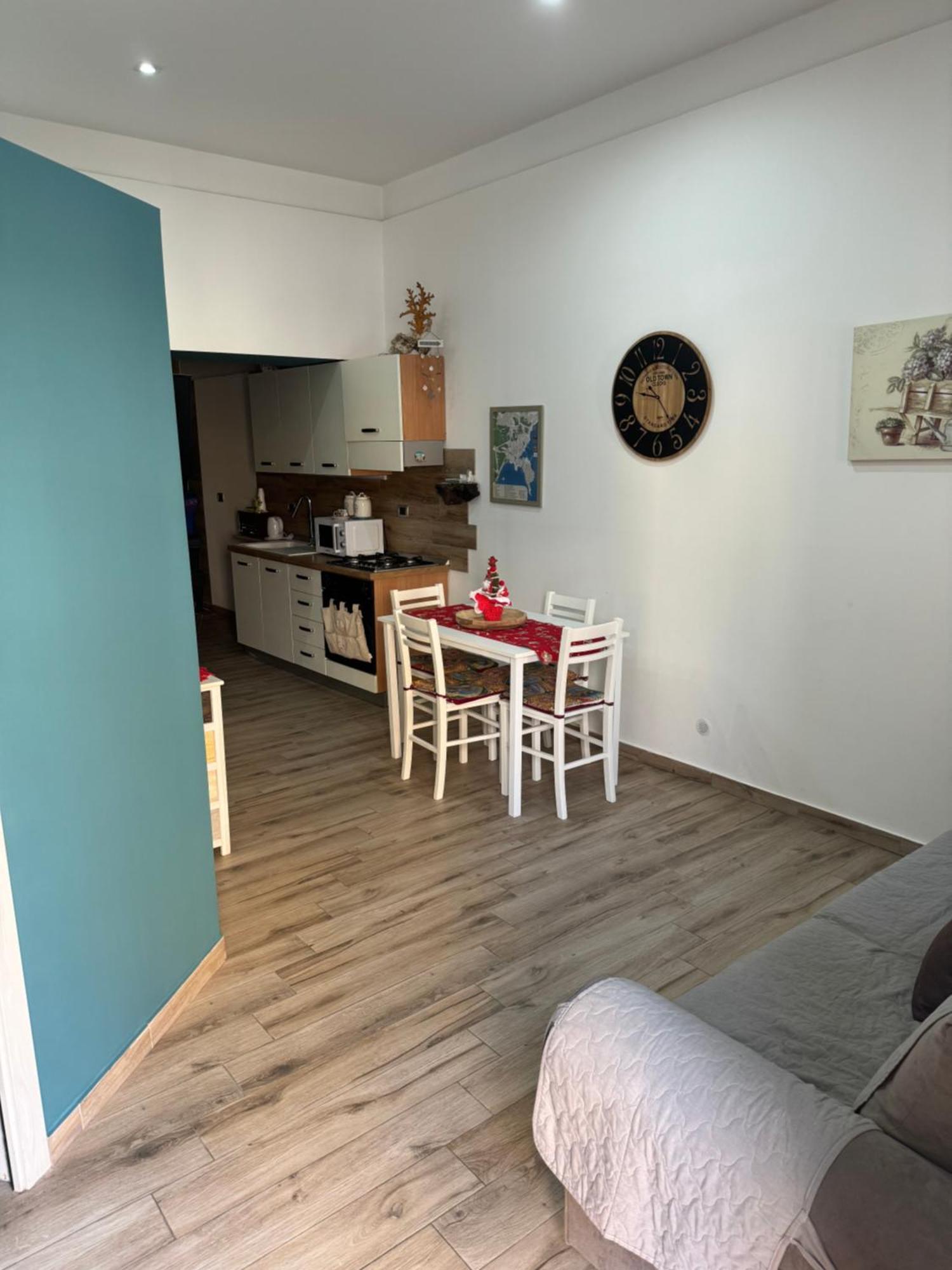 Two Face Apartment Сиракуза Екстериор снимка