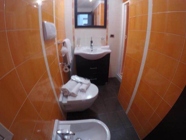 Two Face Apartment Сиракуза Екстериор снимка