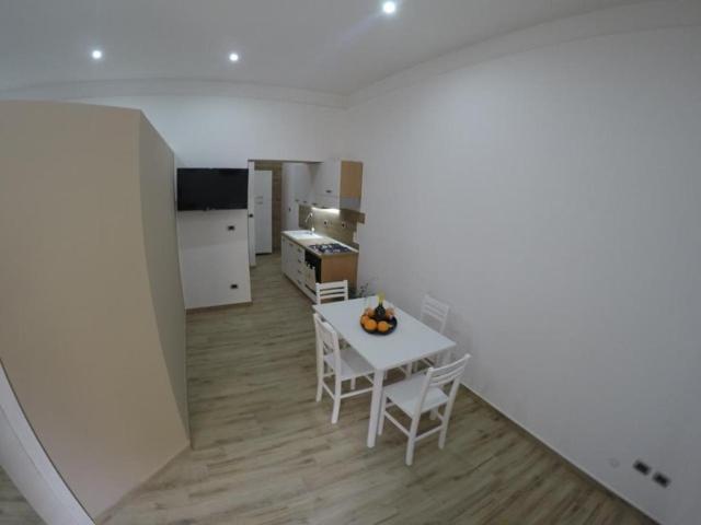 Two Face Apartment Сиракуза Екстериор снимка